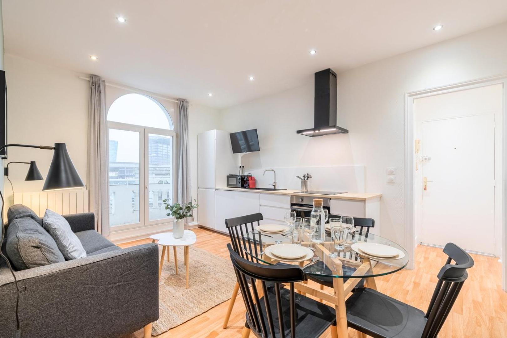 Apartment For 4 In Front Of Lille Flandres Station Extérieur photo