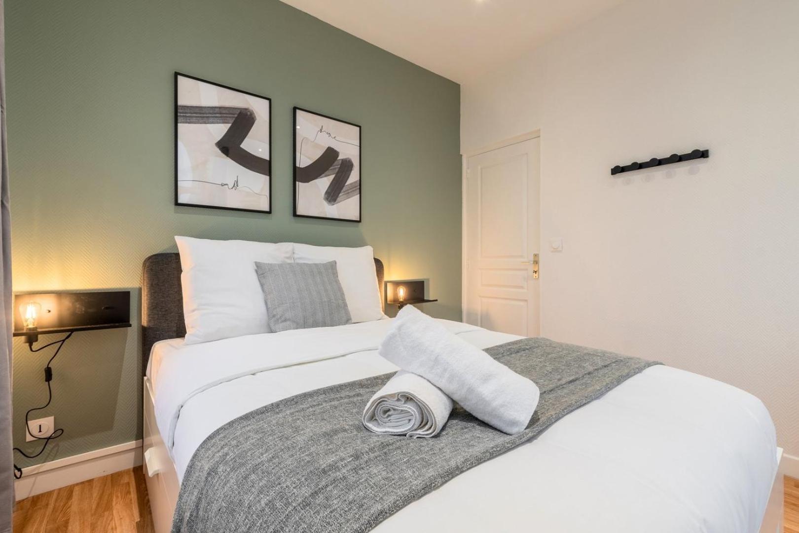 Apartment For 4 In Front Of Lille Flandres Station Extérieur photo